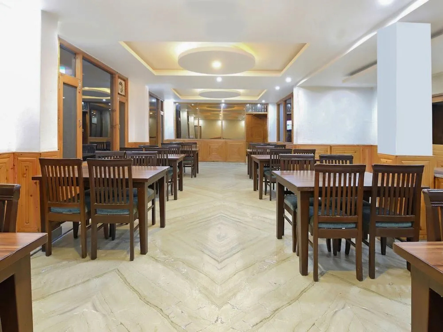 OYO 23533 Mount View