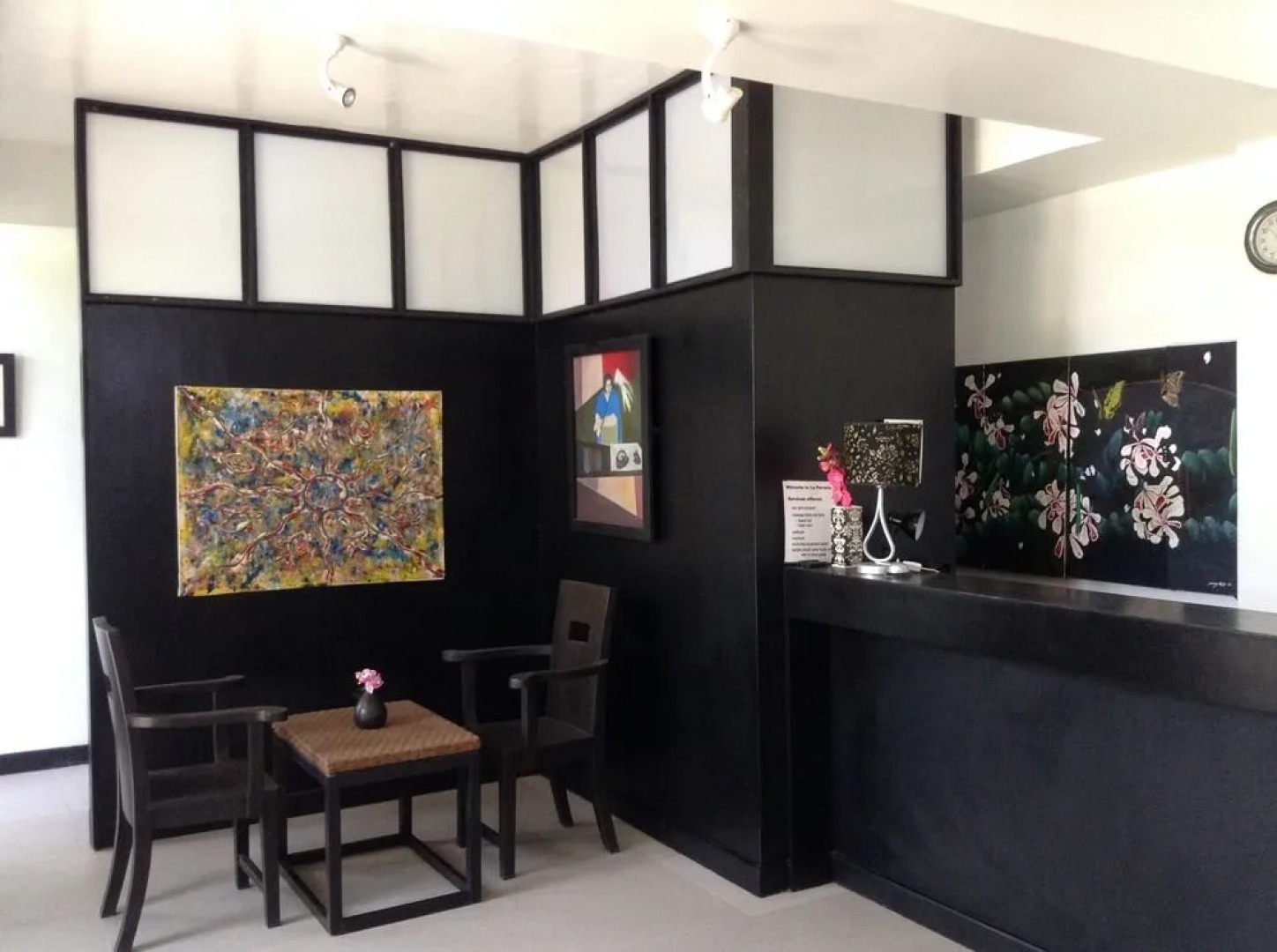 La Pernela Beachfront Resort