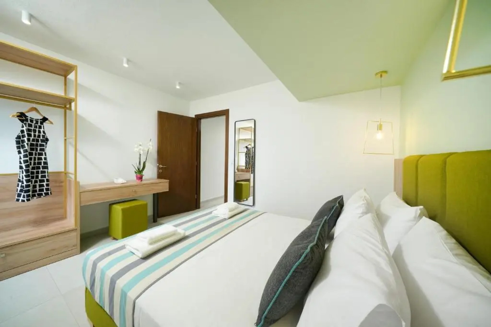 Miracle Suites by Klisma beach