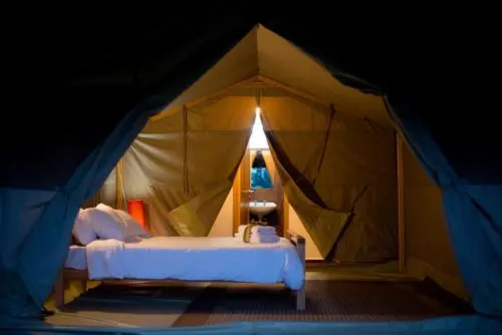 Elementaita Bandas Retreat and Resort