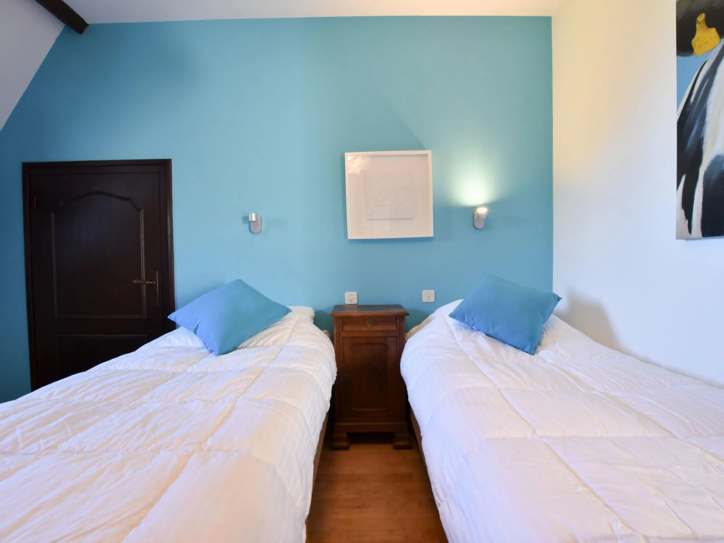 Beautiful Renovated Villa With Private Pool, 2 Terraces and Beautiful View!