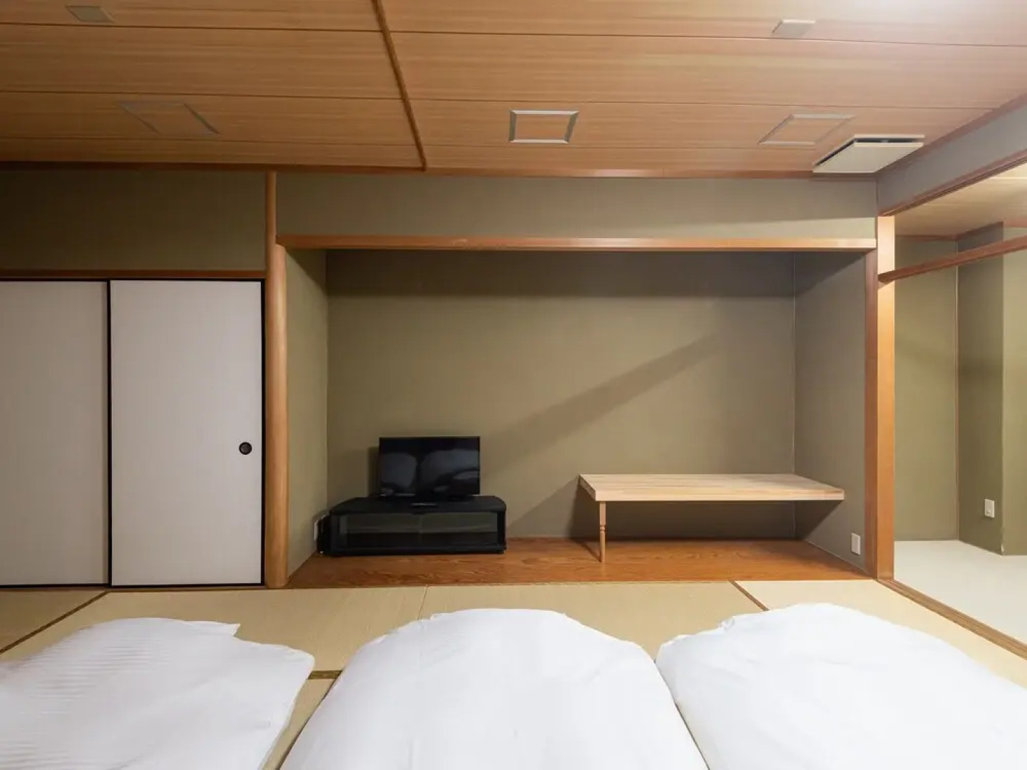 OYO 44808 Sunny Ryokan