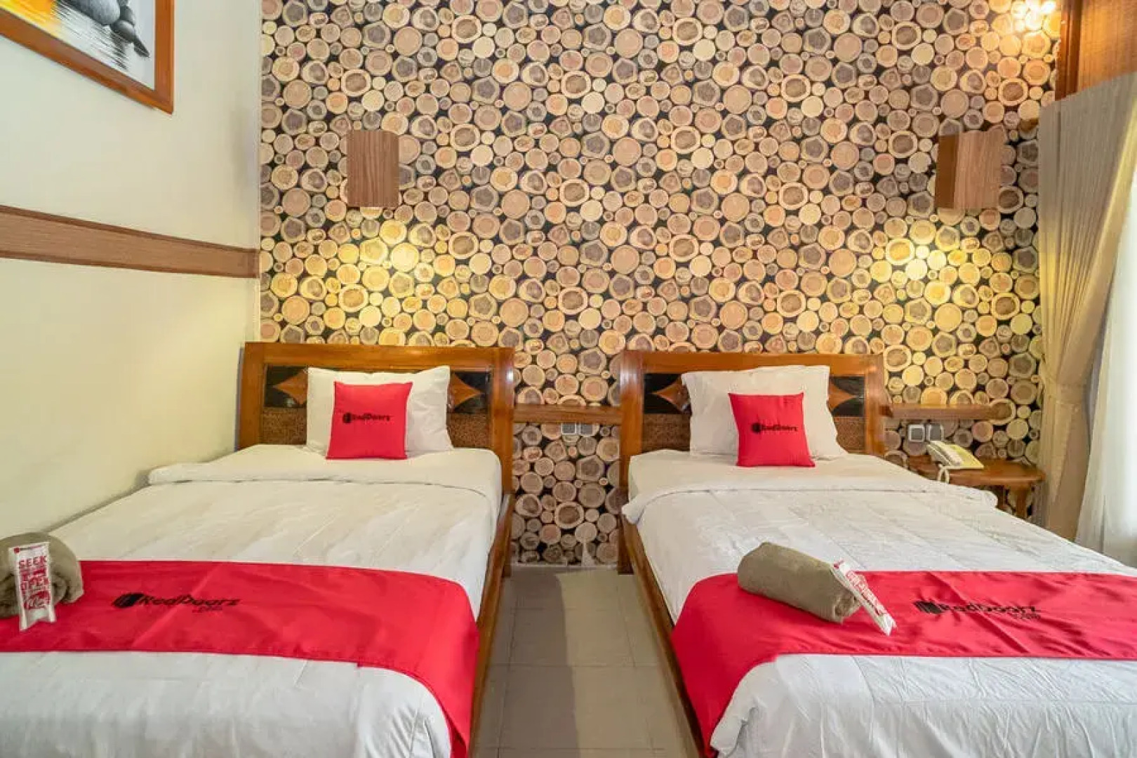 RedDoorz Plus @ Raya Senggigi Lombok