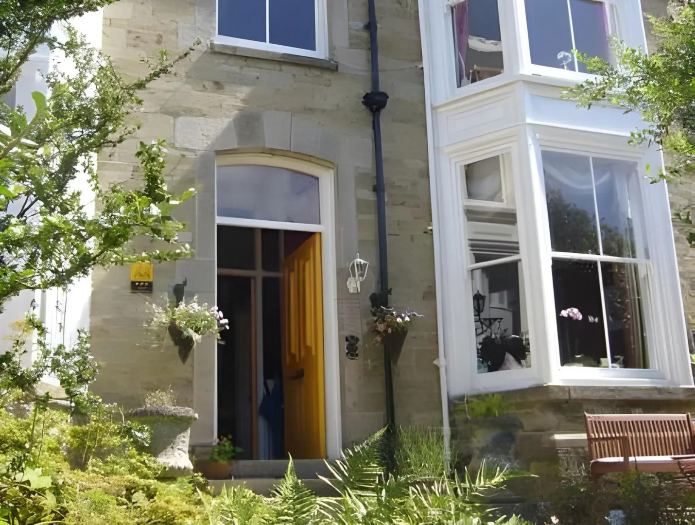 Cliftons Guest House