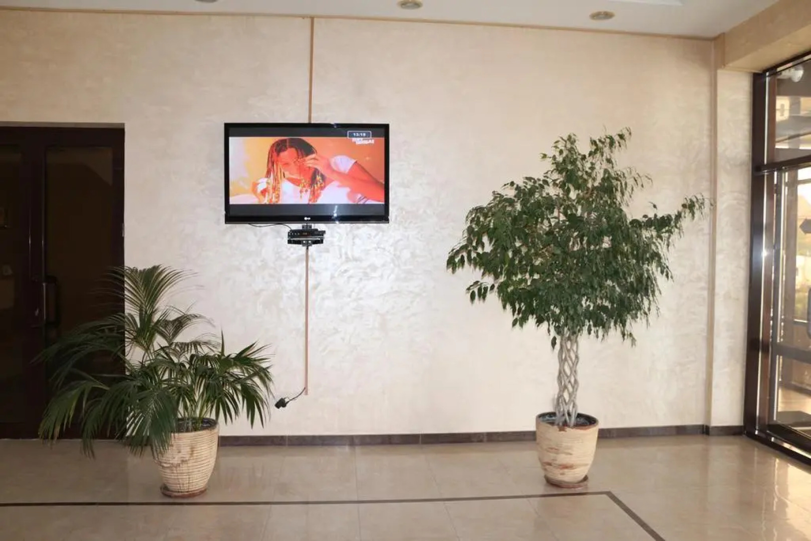 Отель Адмирал