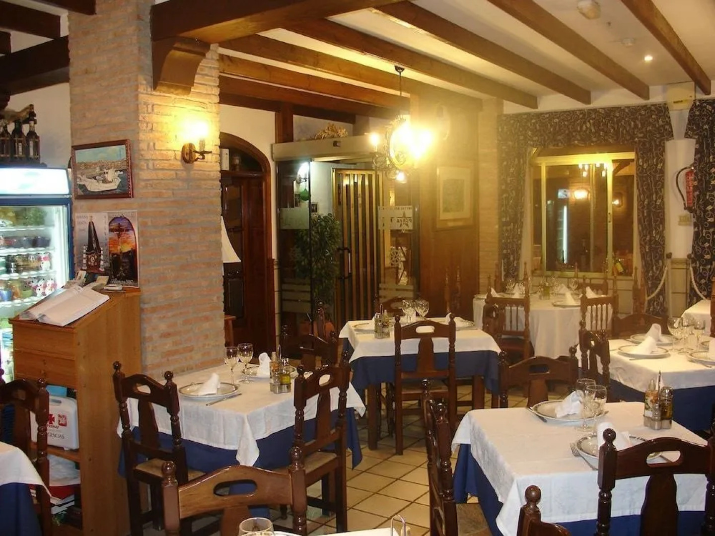 Hostal - Restaurante Playa Azul
