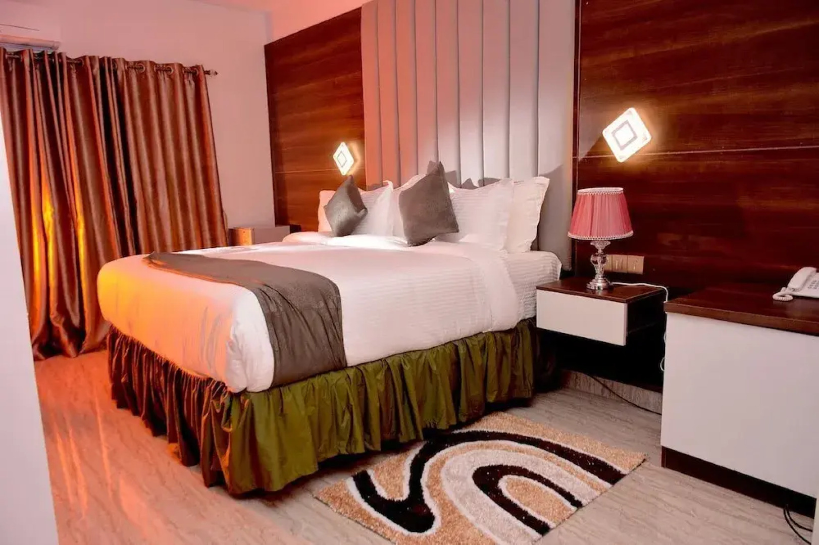 Vacation Villa Hotel and Suites