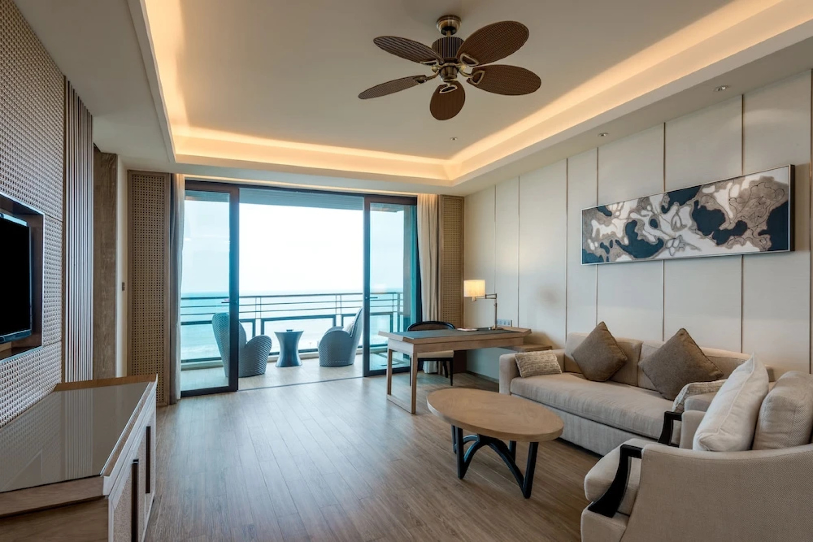 Crowne Plaza Hailing Island