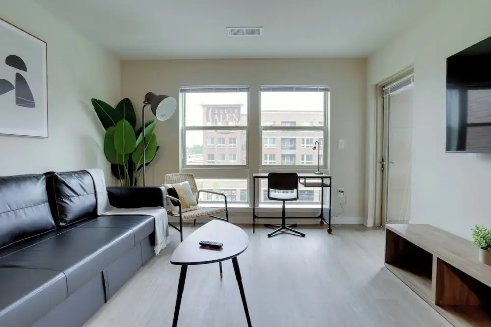 Apartment at Alexandria