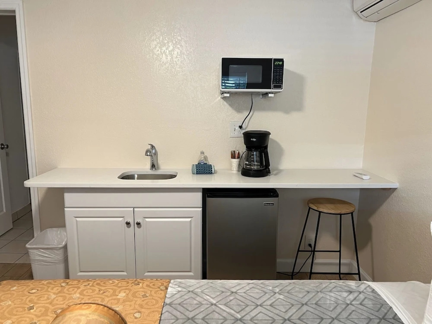 Beachside Resort Motel