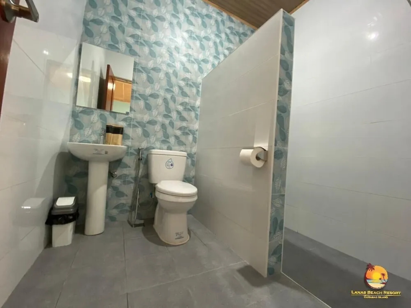 Lanas Beach Resort - Carabao Island