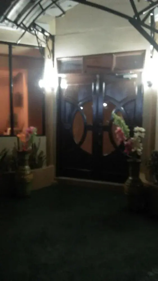 Murmar's Le Pram Hotel