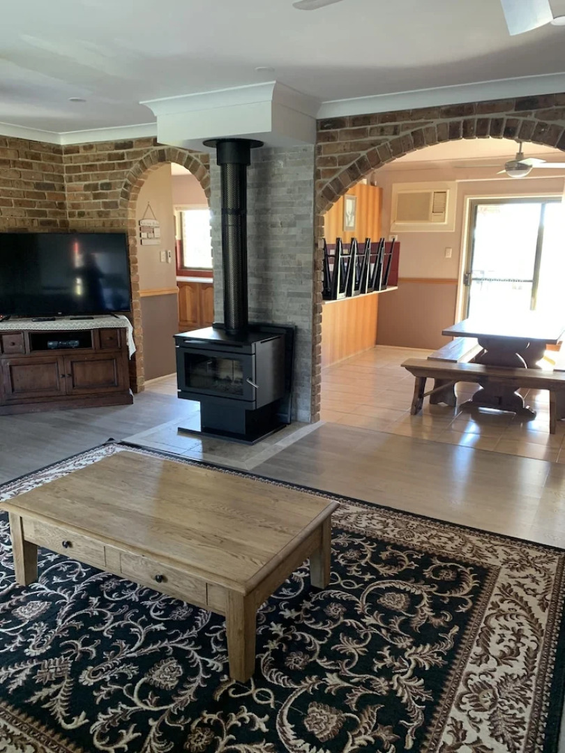 Woolshed Hill Estate