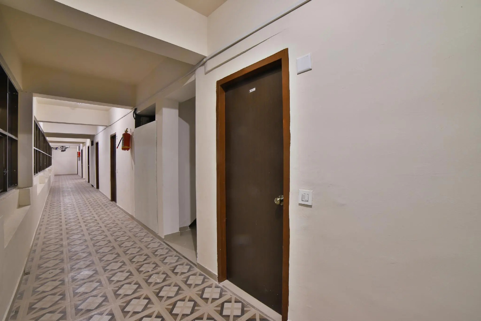 OYO 28070 Welcome Hotel And Guest House
