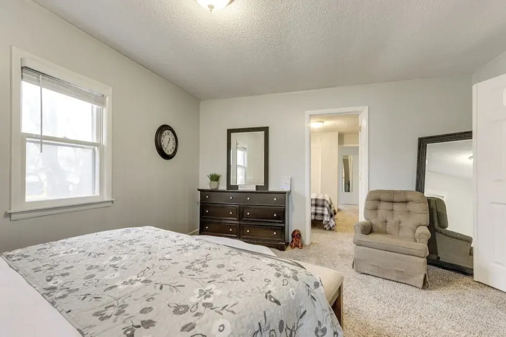 Walkable & Updated Nevada Home: Family Friendly!