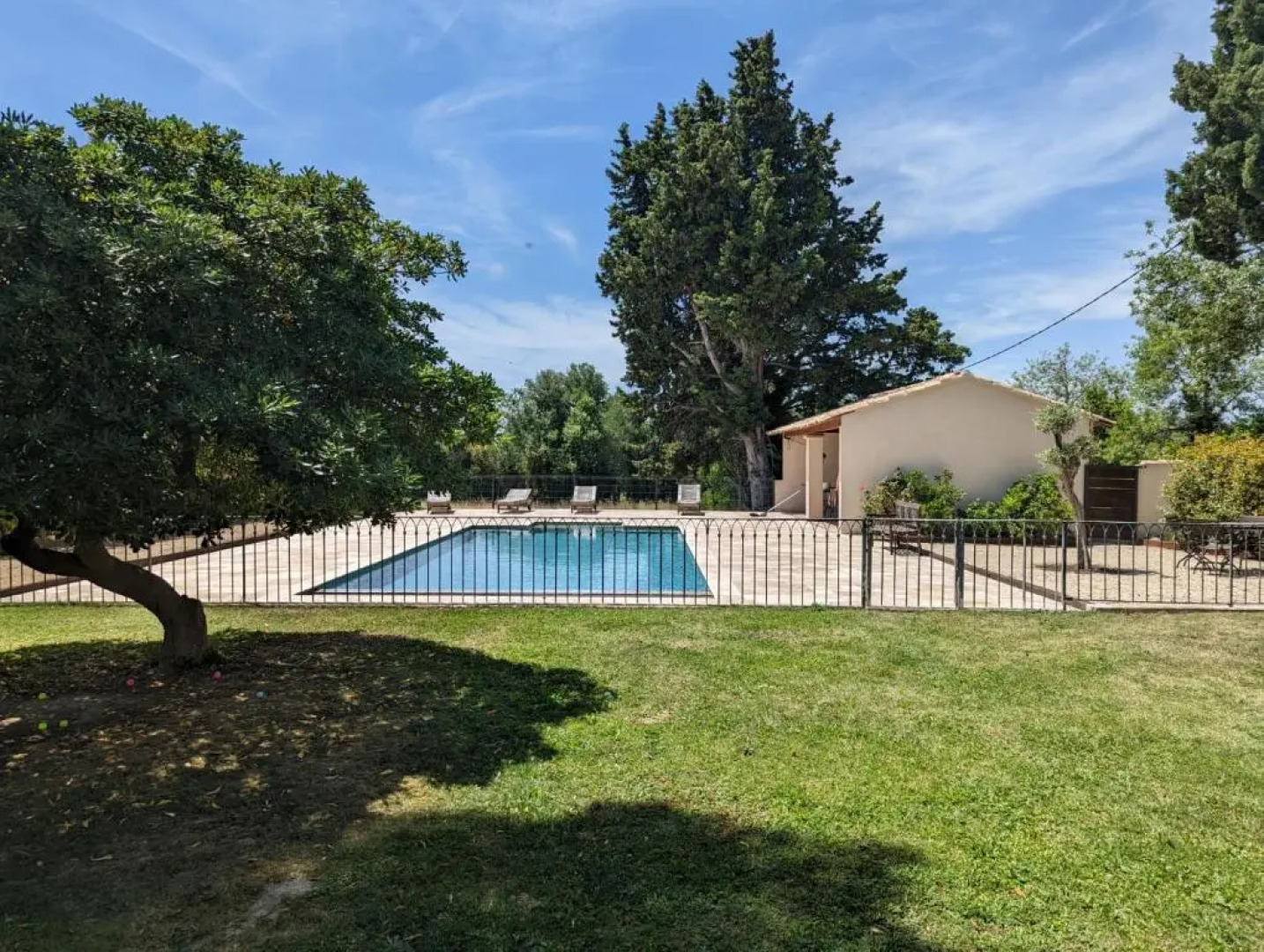 Au calme à mi chemin entre ville et campagne