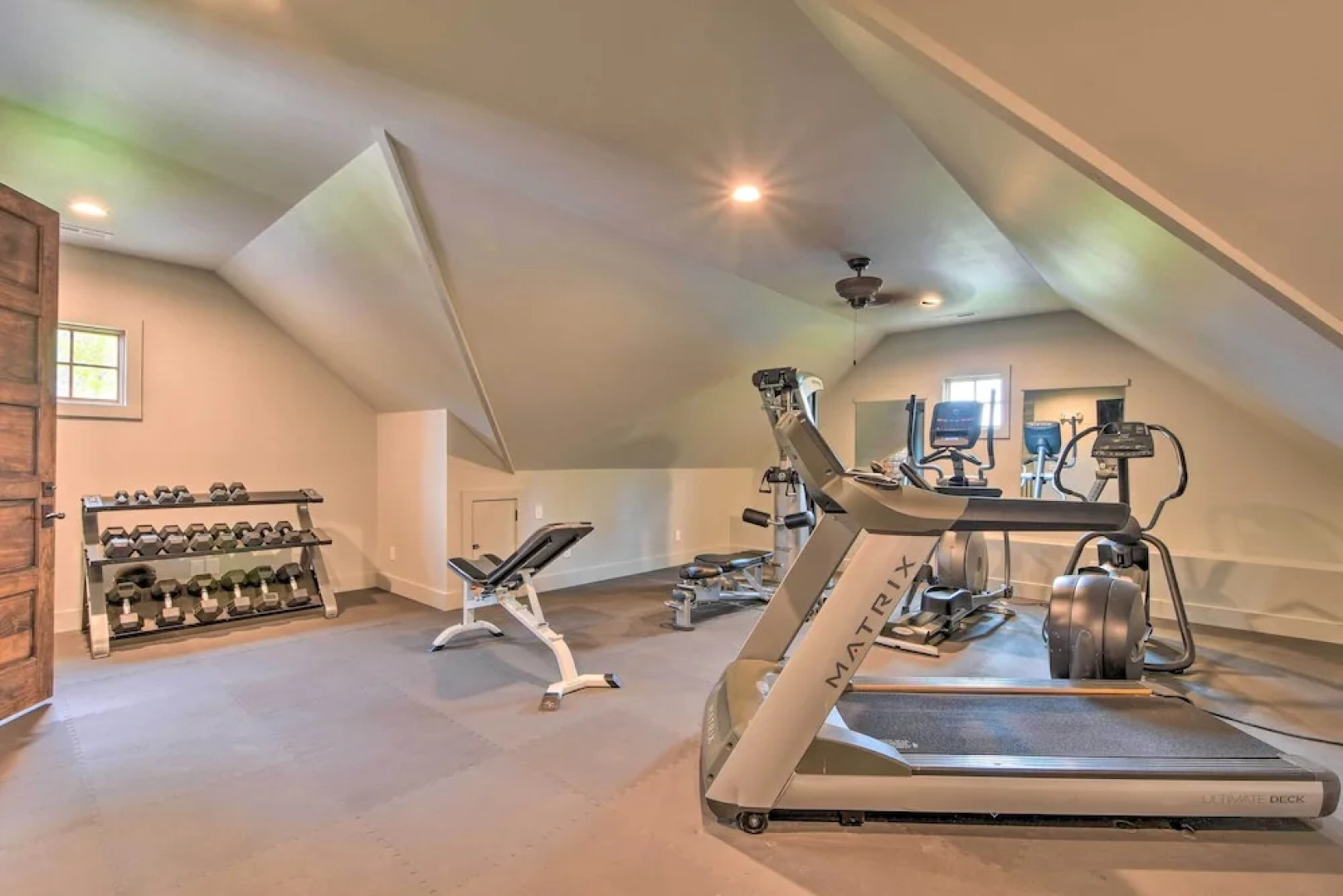 Grill + Water Views: Chinquapin Resort Home