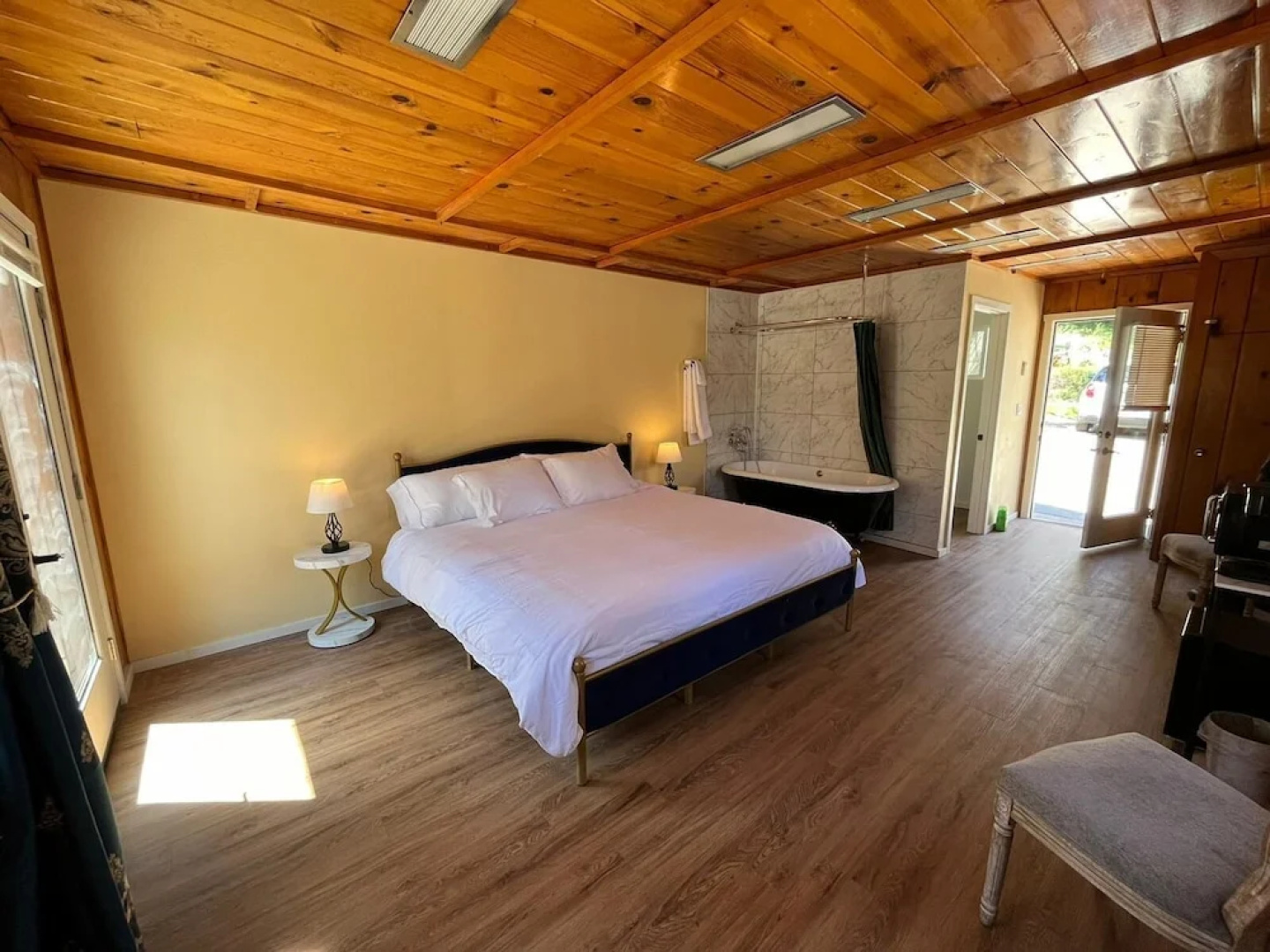Quiet Mind Lodge Retreat & Spa  Sequoias