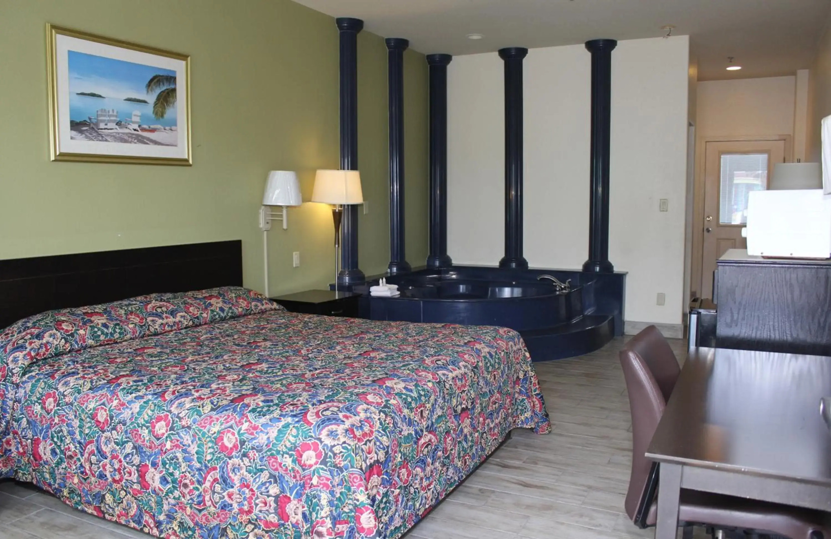 Casa Bella Hotel and Suites