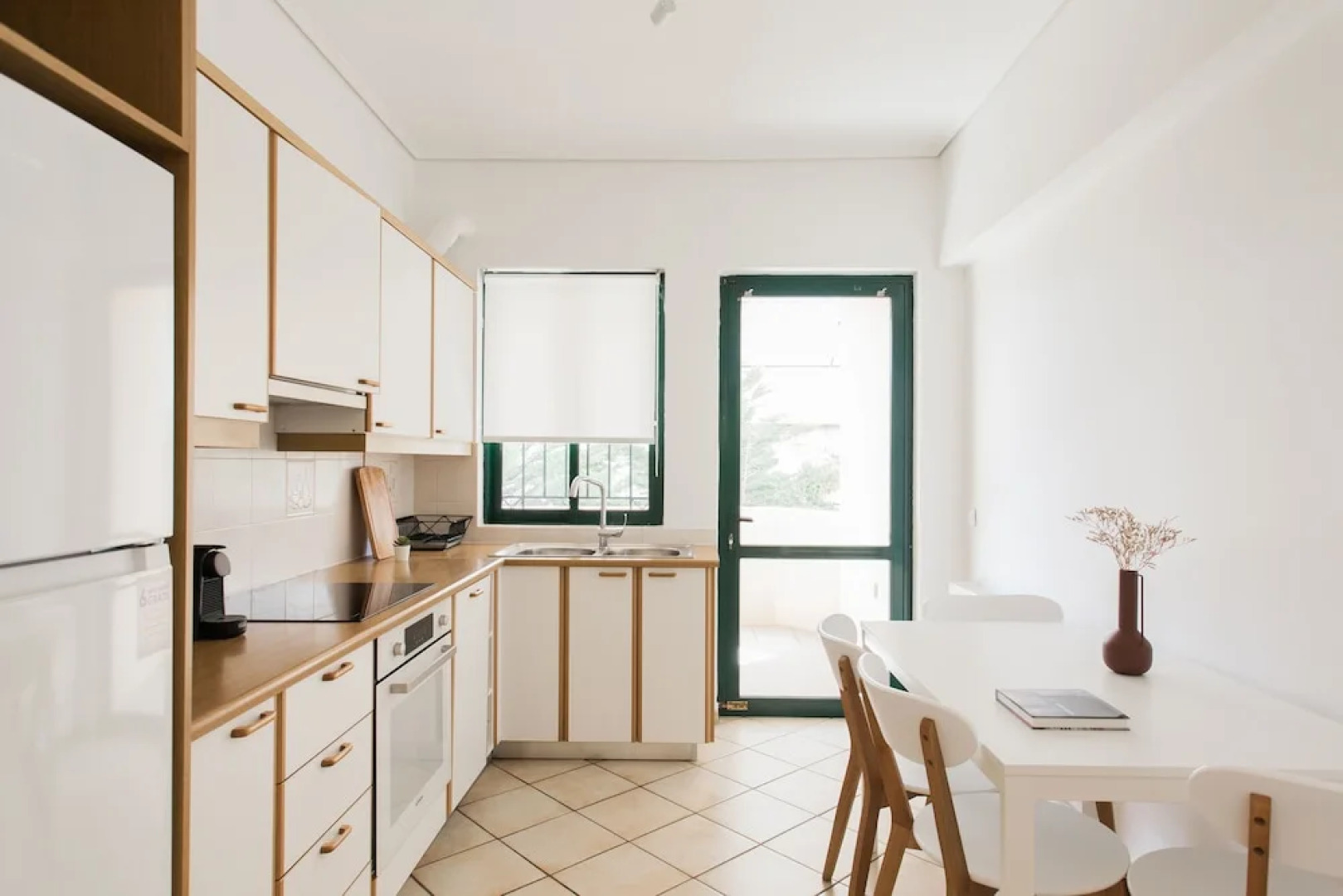 Top-Class 2BR Apartment in Marousi