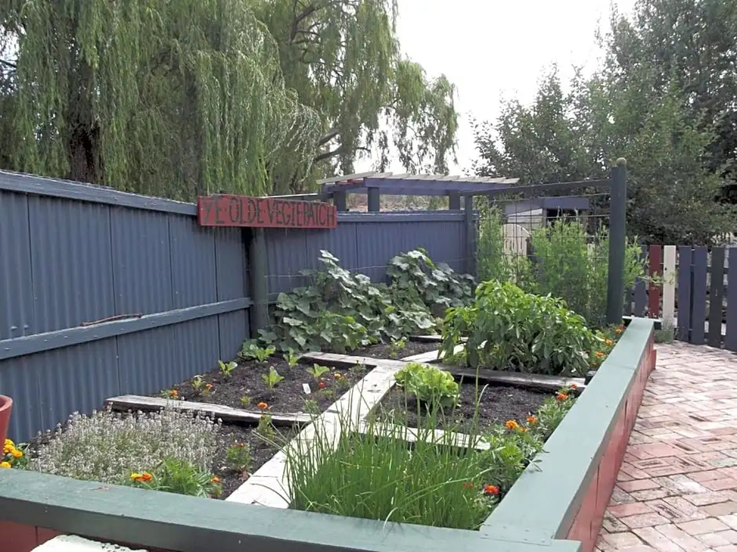 Blue Wren Riverside Cottage