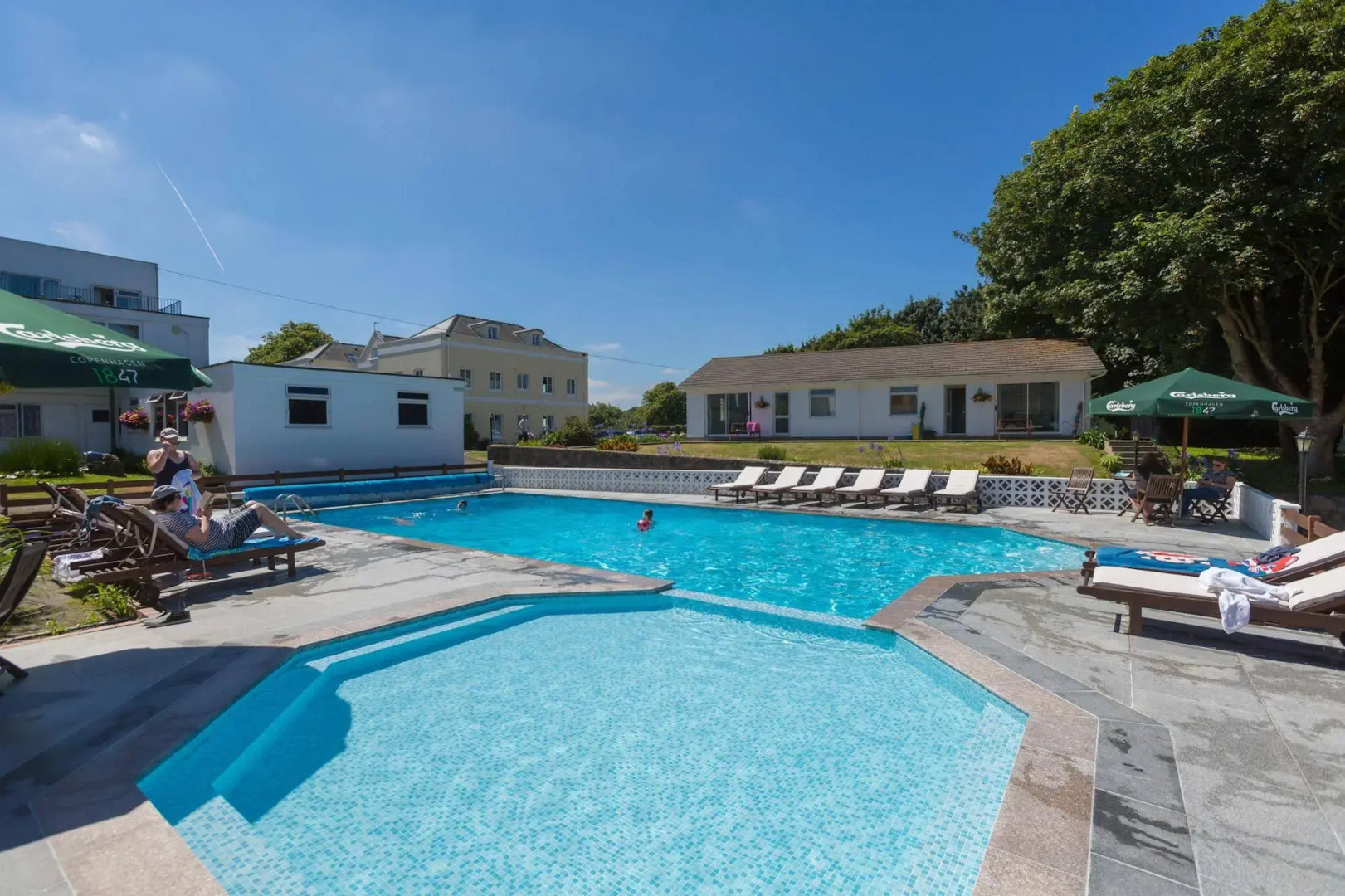 La Collinette Hotel, Cottages & Apartments