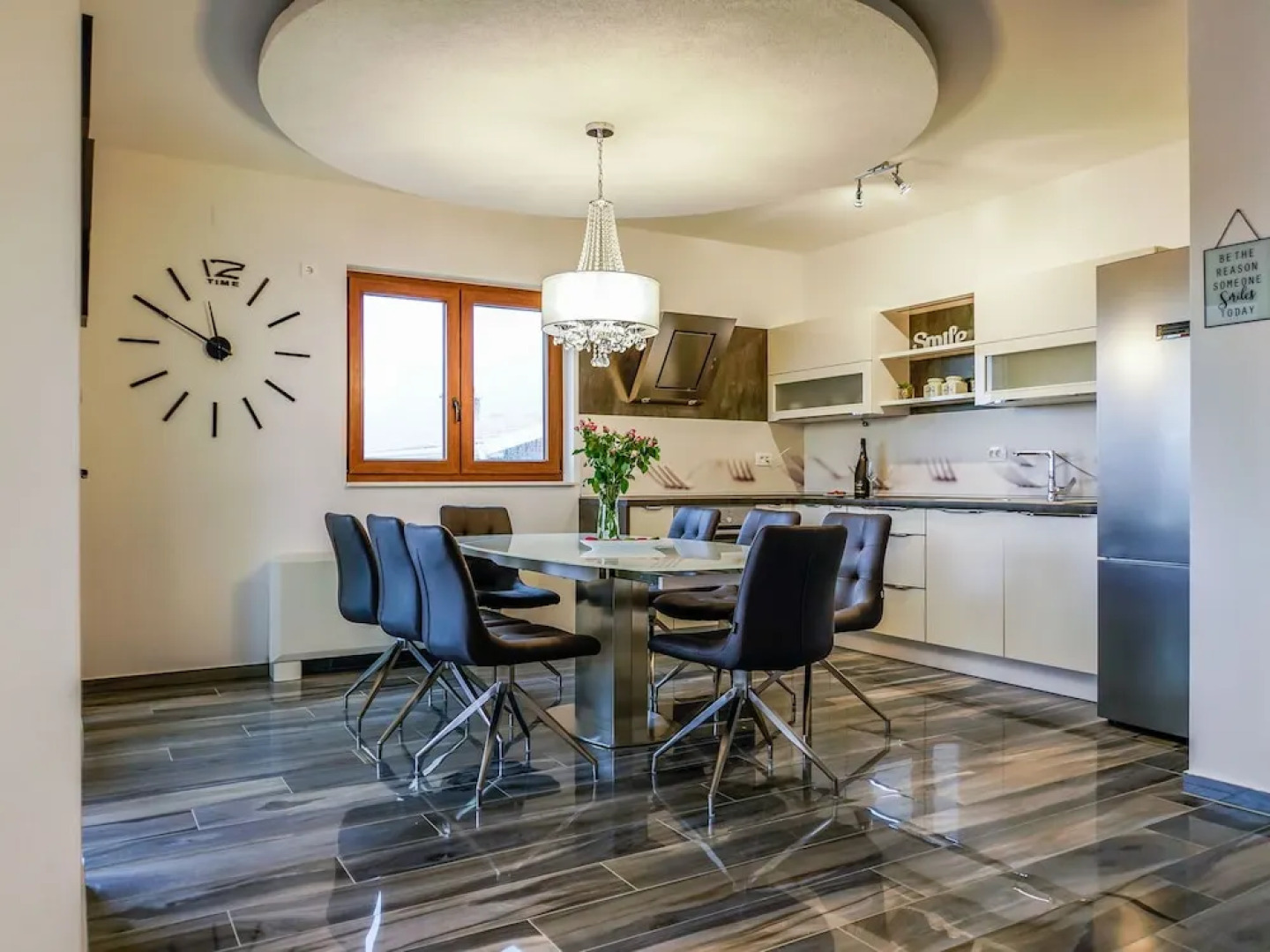 Luxurious Villa with Private Swimming Pool, Hot Tub, Sauna, Lovely Taverne