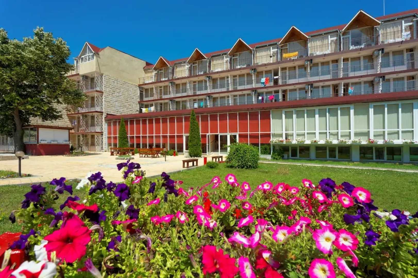 Club Hotel Vedren