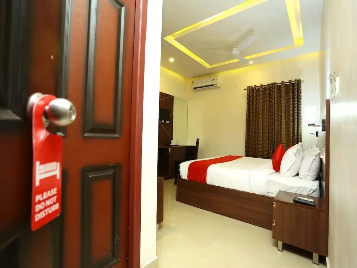 Hotel Padippurayil By OYO Rooms