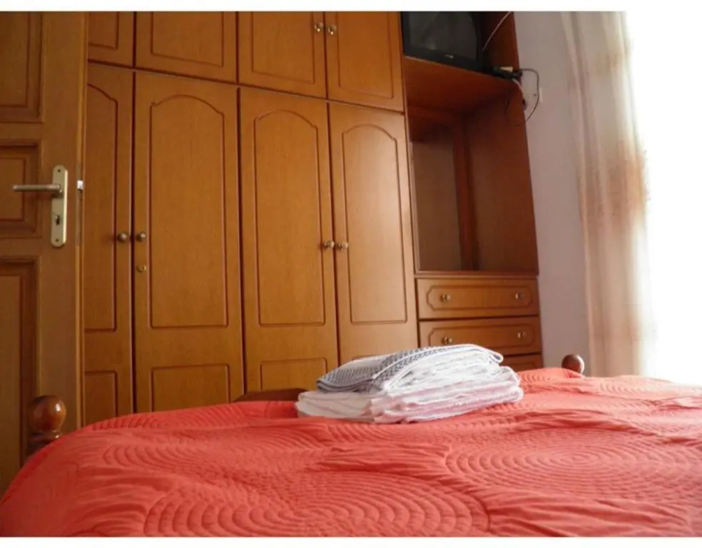 Captain Spiros Casa Nuova 2,3