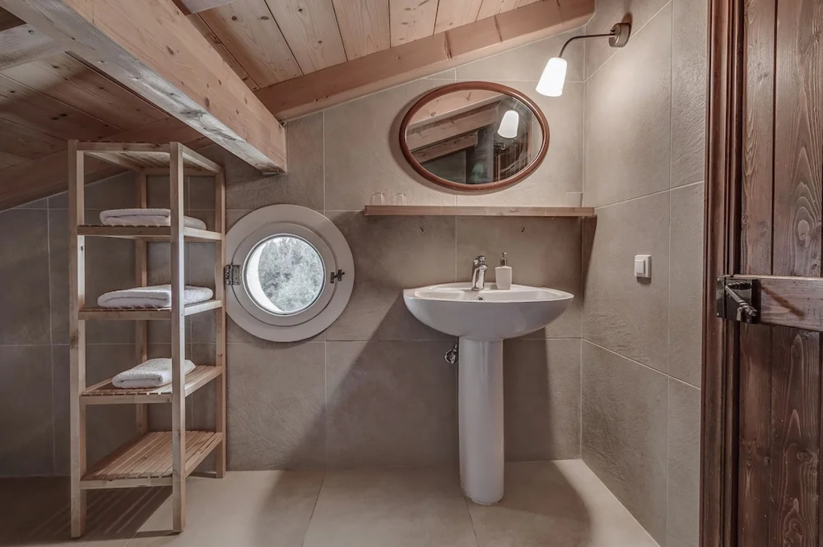 Mastrogiannis Farm House