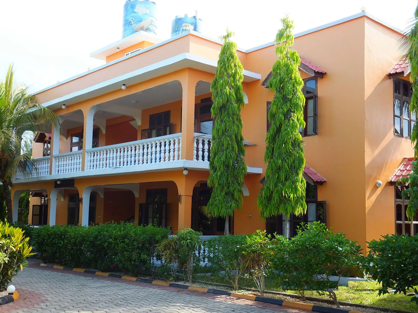 Mnarani Beach Cottages