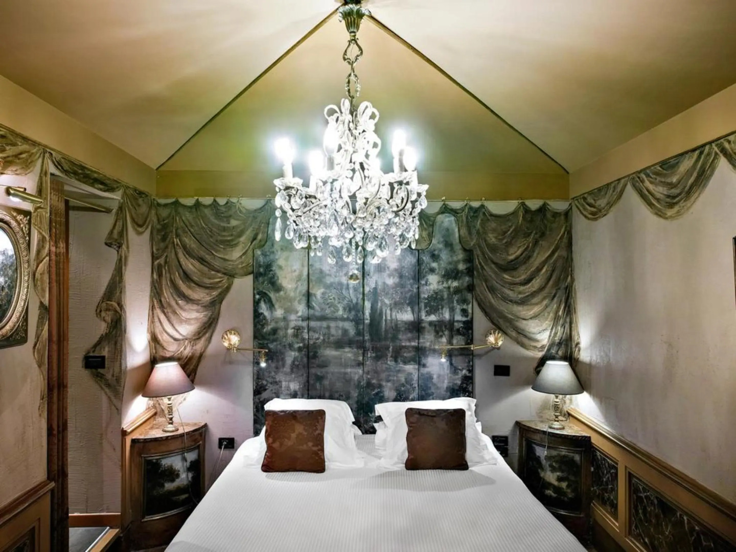 Cour des Loges Lyon, A Radisson Collection Hotel