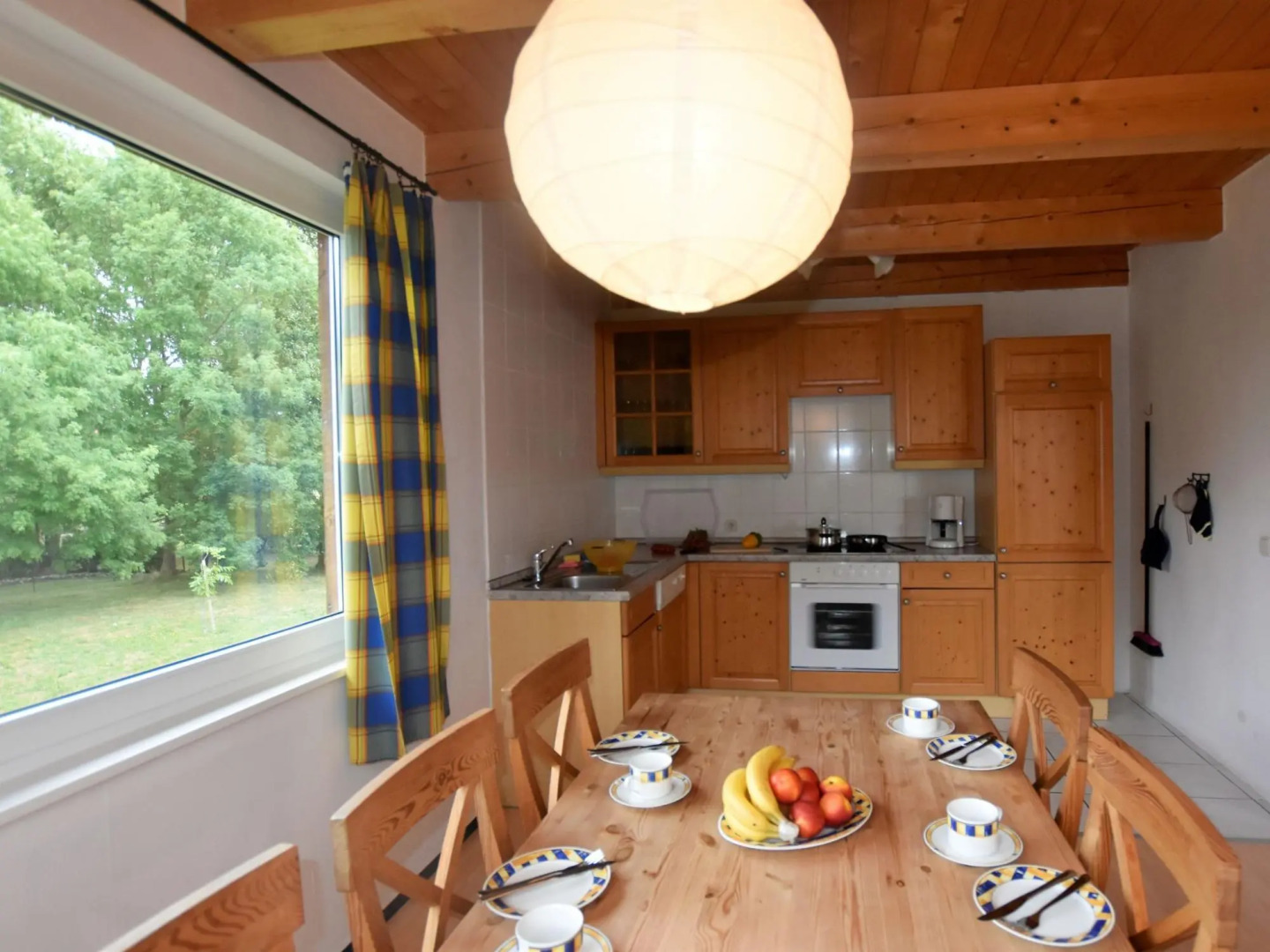 Luxuriose Ferienwohnung in Boddin mit Garten