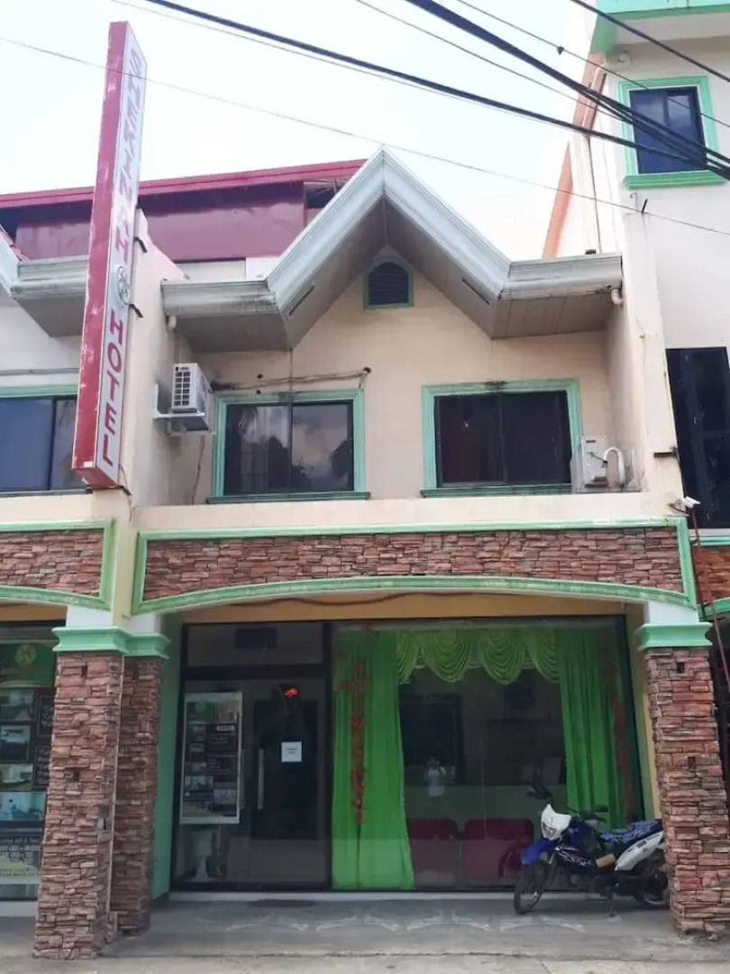 Oyo 617 Shekinah Hotel