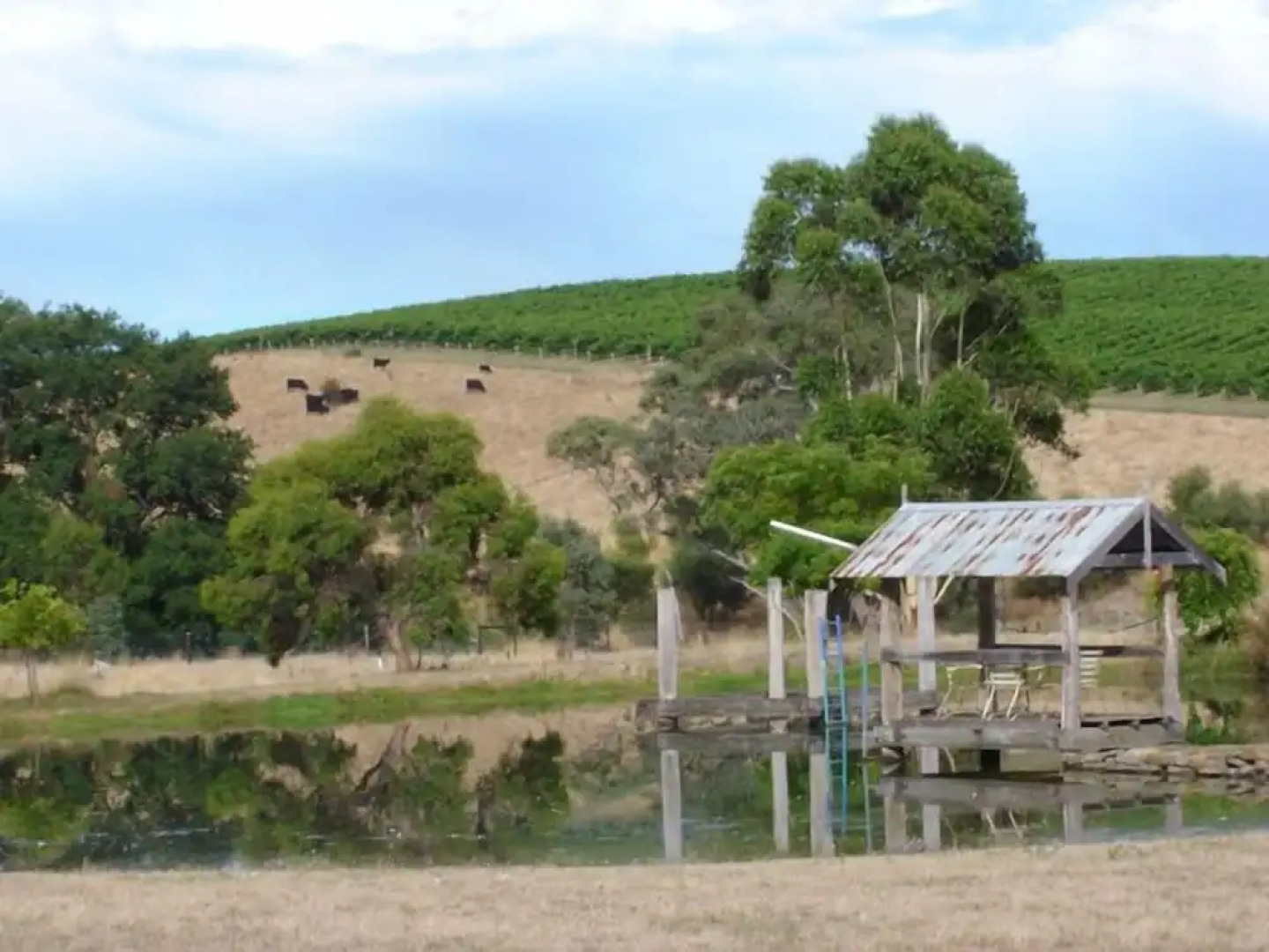 Barristers Block Vigneron Villa