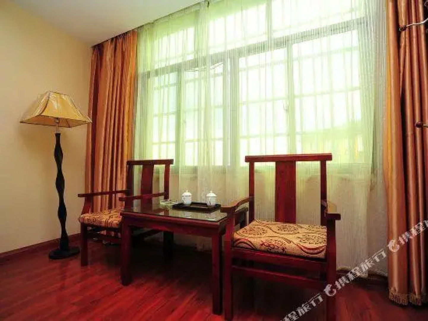 Xishuangbanna Qunyi Business Hotel
