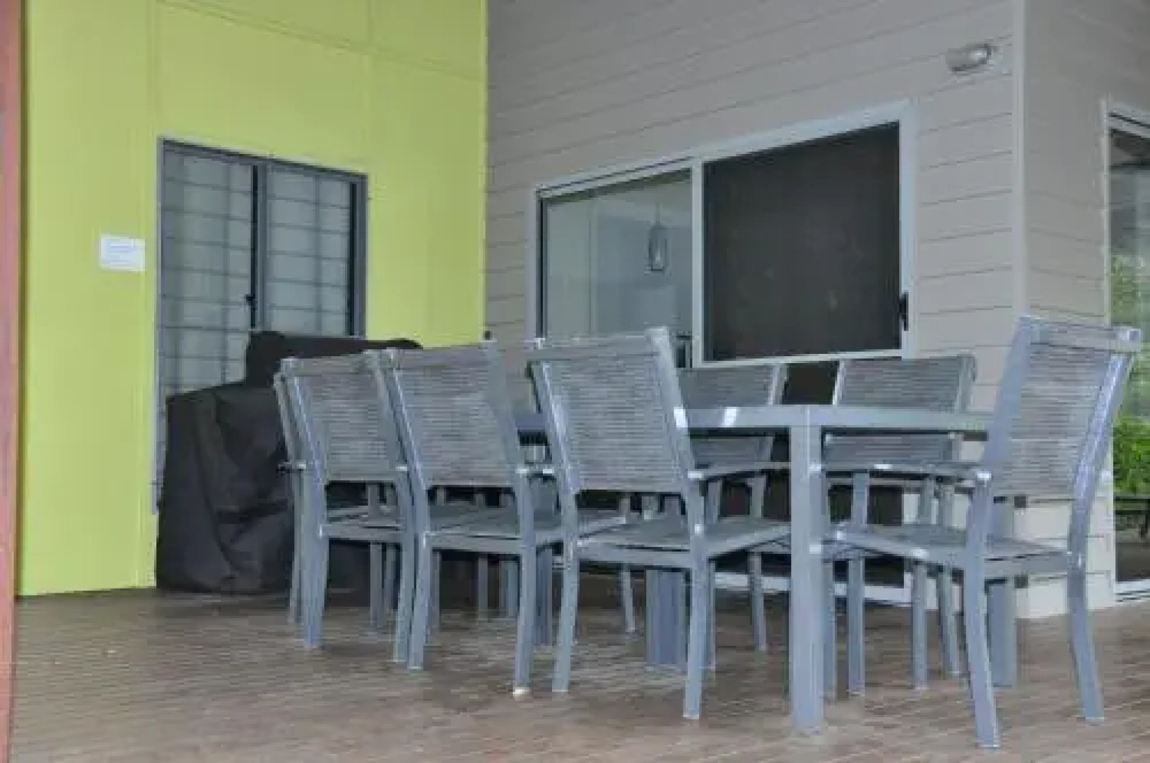 24 Esprit Drive Beach Home With Open Plan Living And Walking Distance To Beach