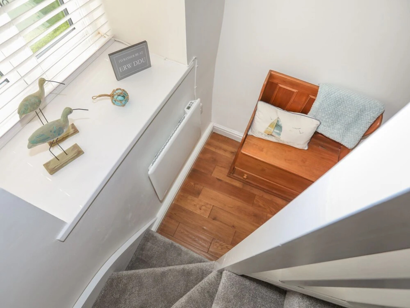 Erw Ddu - Tyn y Gongl