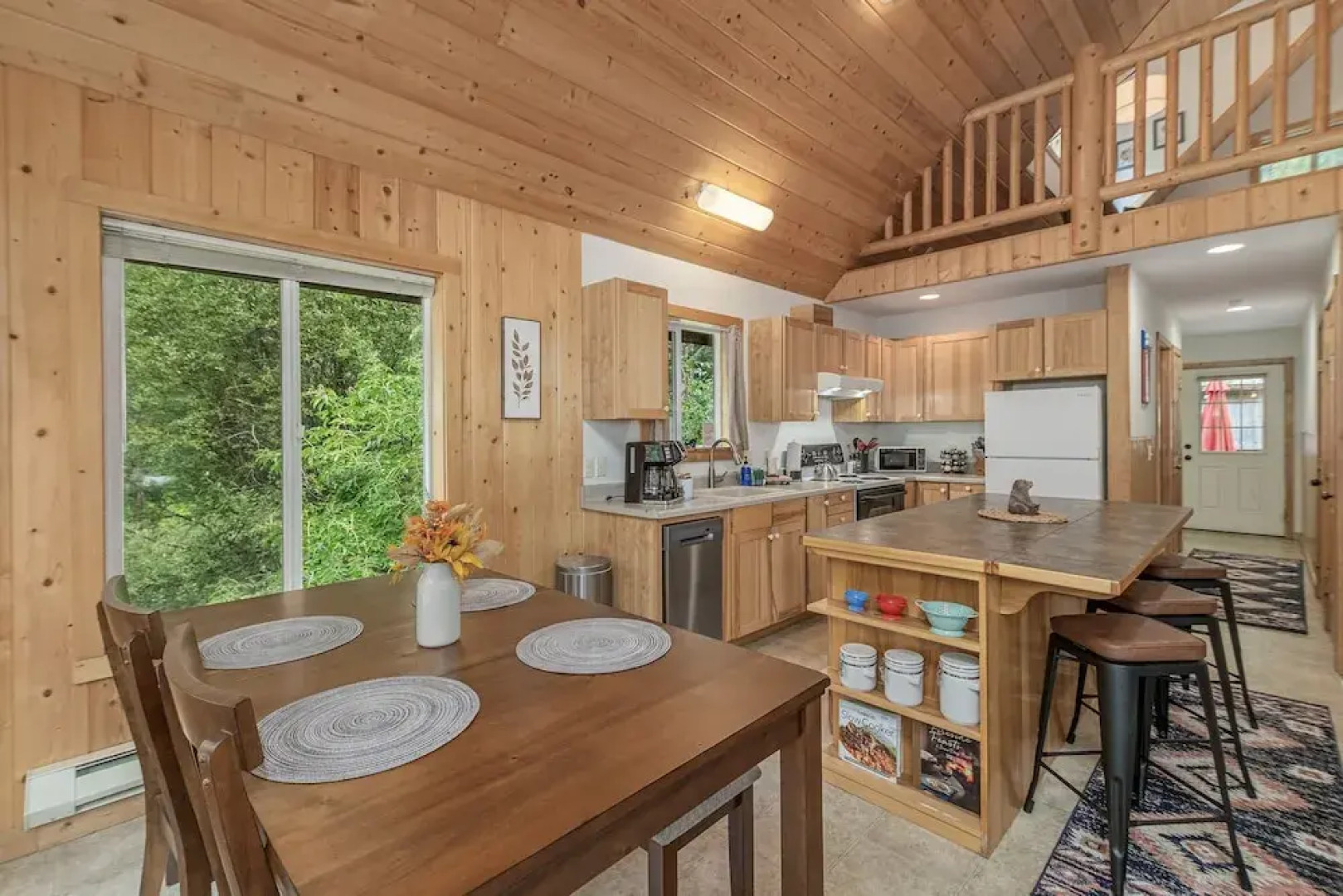 Pine River Retreat 2 Bedroom Home by RedAwning