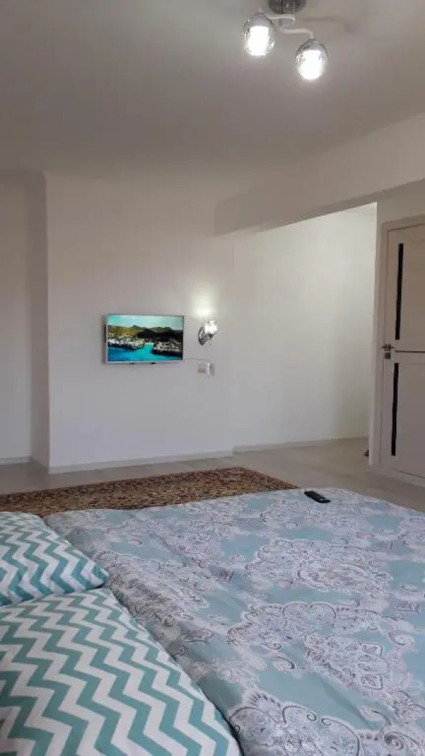 1 komnatnaja kvartira posle remonta v rajone byvshego universiteta Bolashak