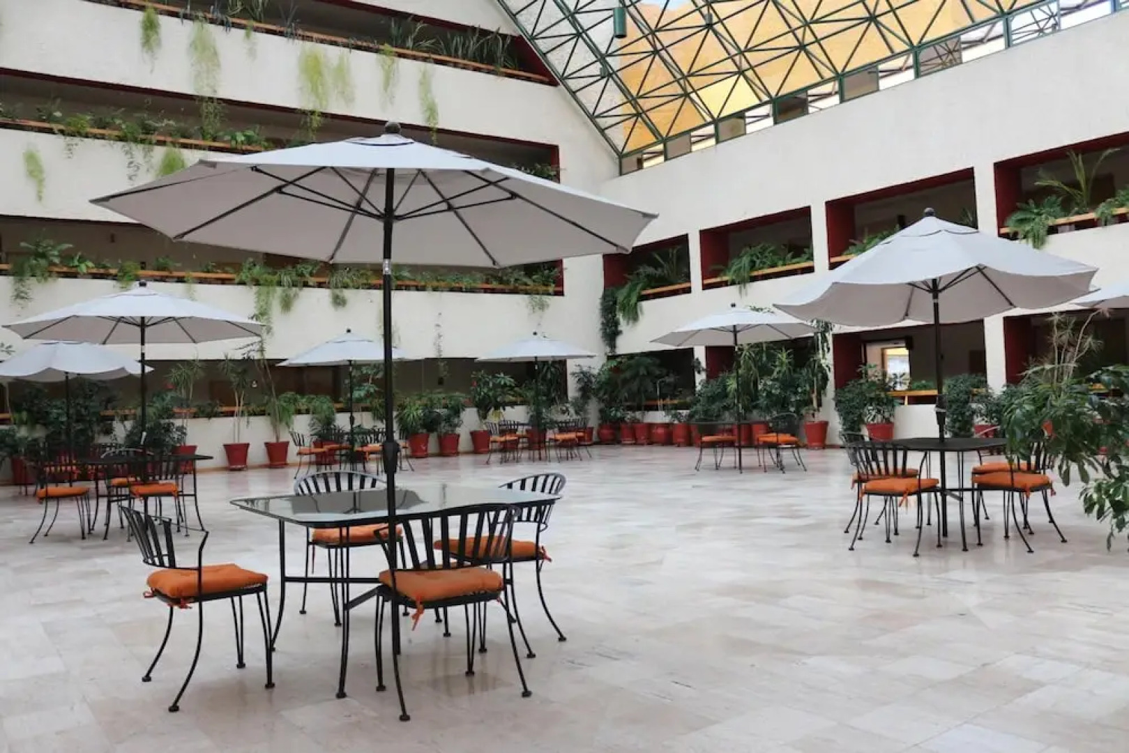 Hotel Cantalagua Inn