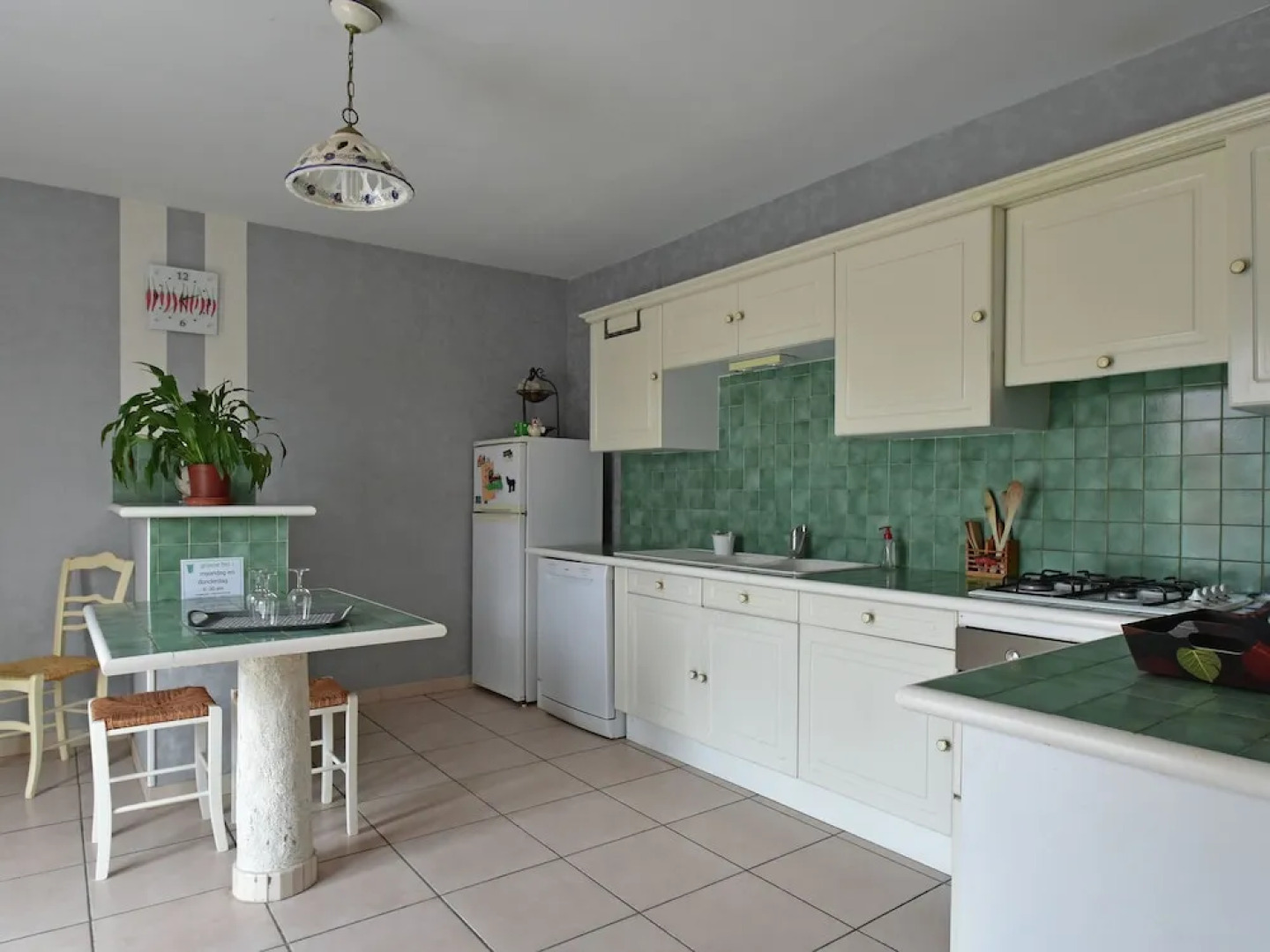 Stylish Holiday Home With Private Swimming Pool and Large, Enclosed Garden