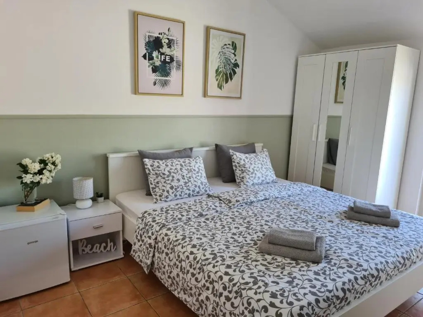 Apartment & Rooms Roza