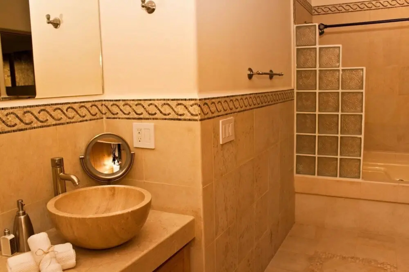 One Medano Beach 11C