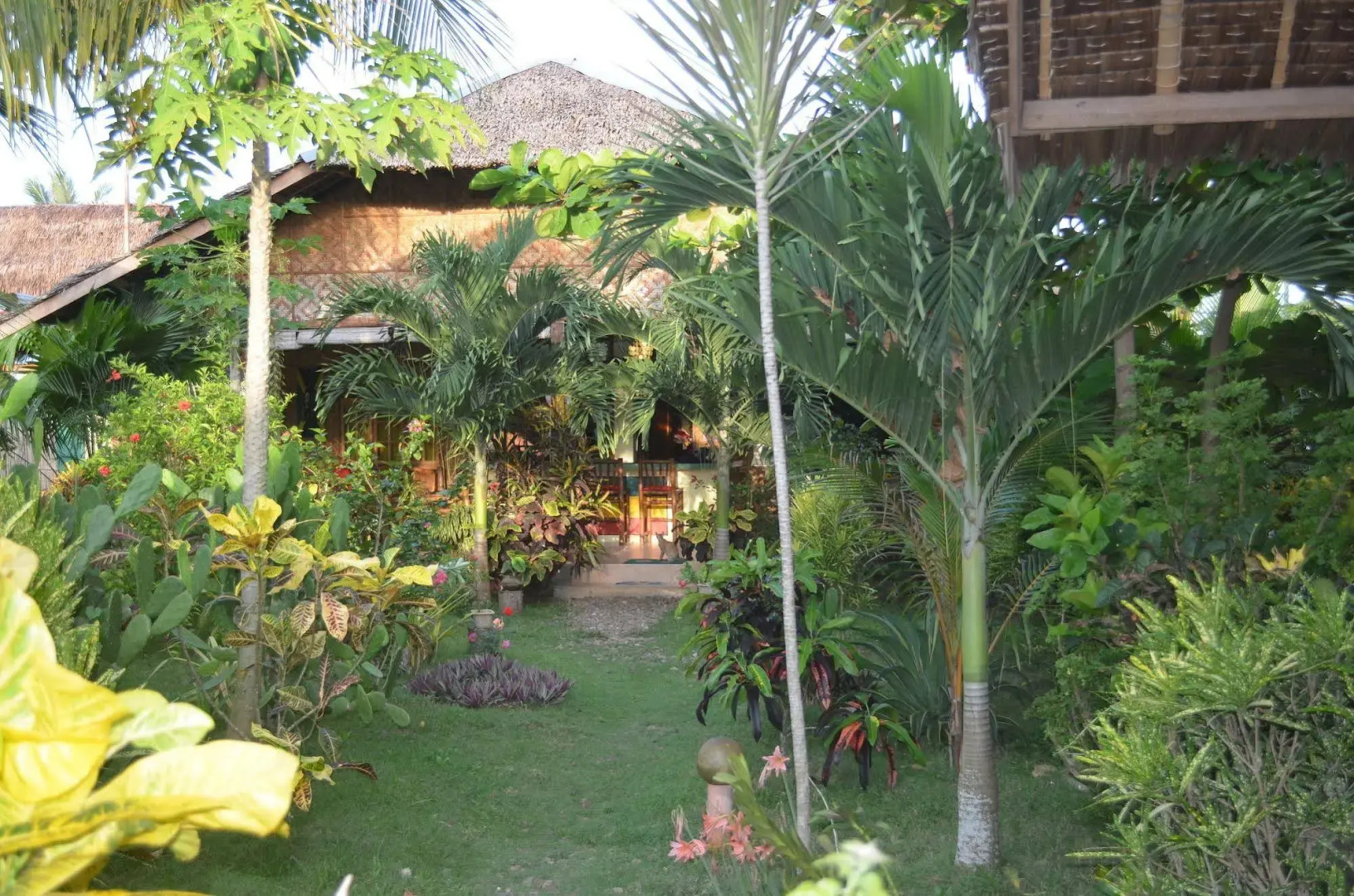 Mystic Divers Guesthouse