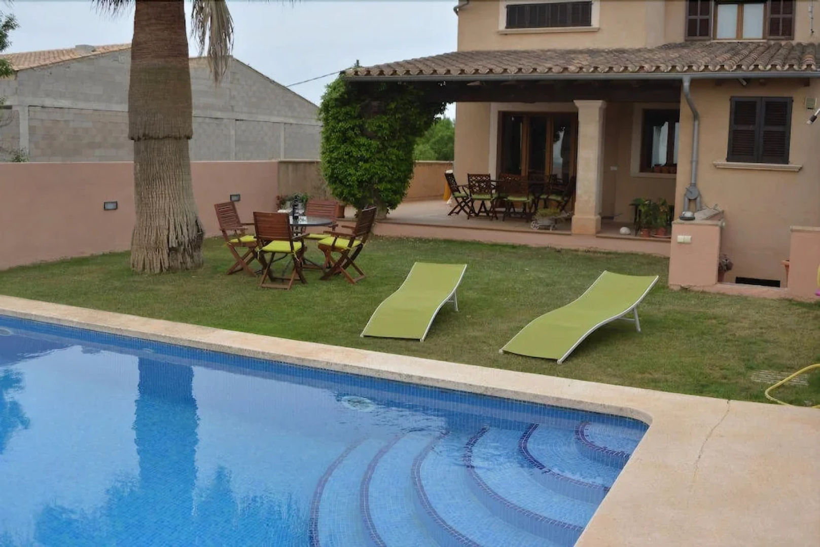 Carles House