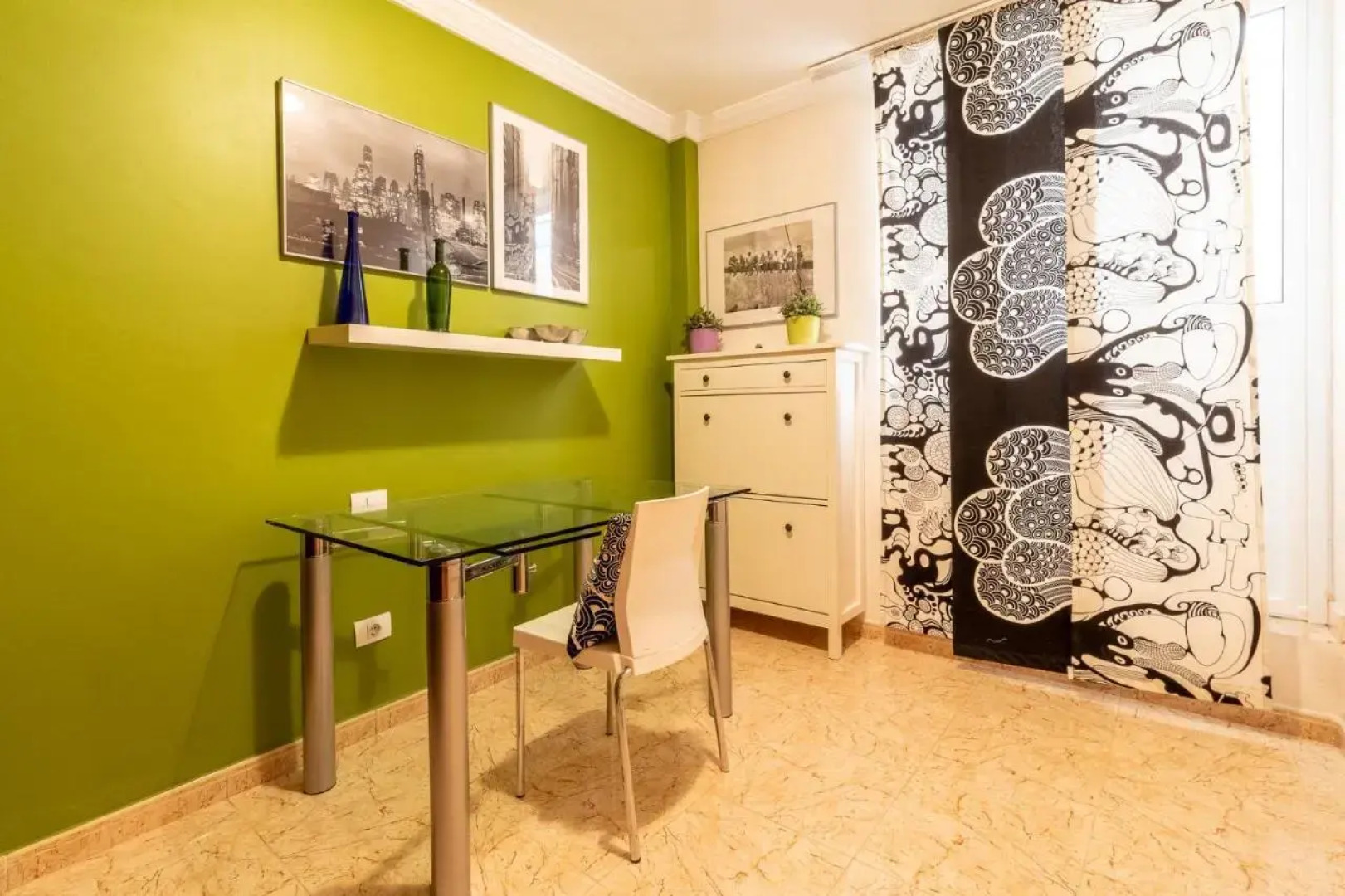 Flatguest Ingenio + 2 Bdr + Wifi + 4PAX