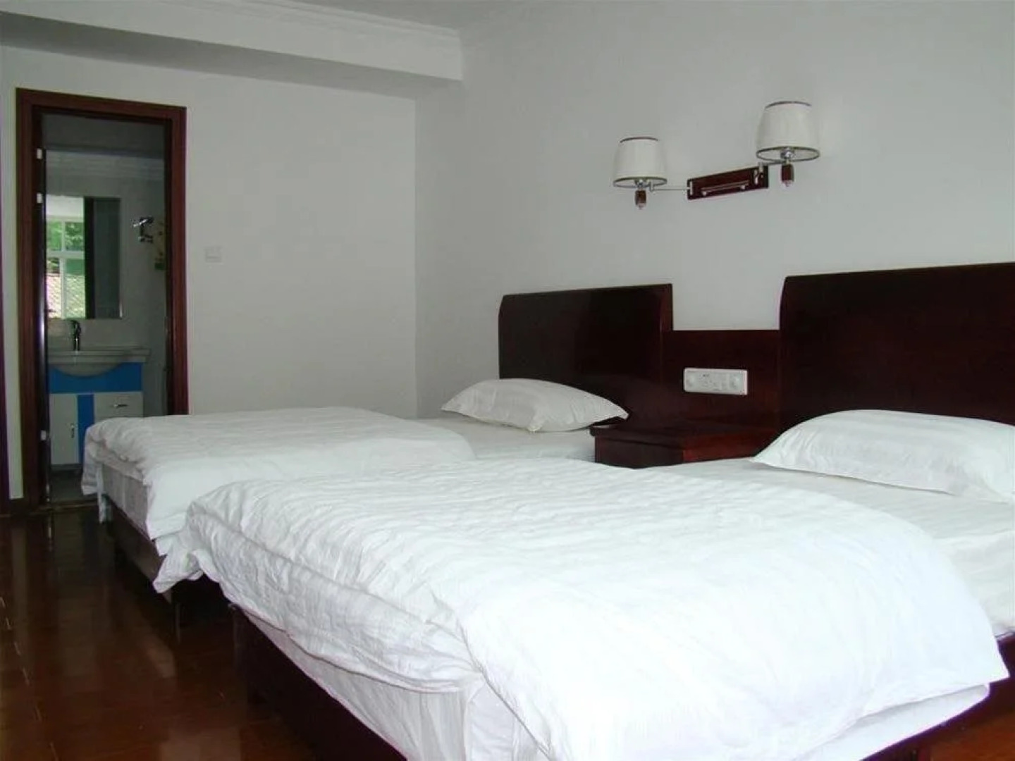 Jiuhua Mountain Caihong Hotel