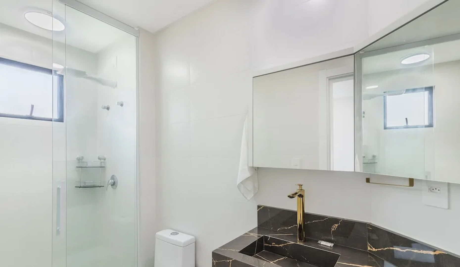 Apart With Barbecue 550m From the Beach Ups1002